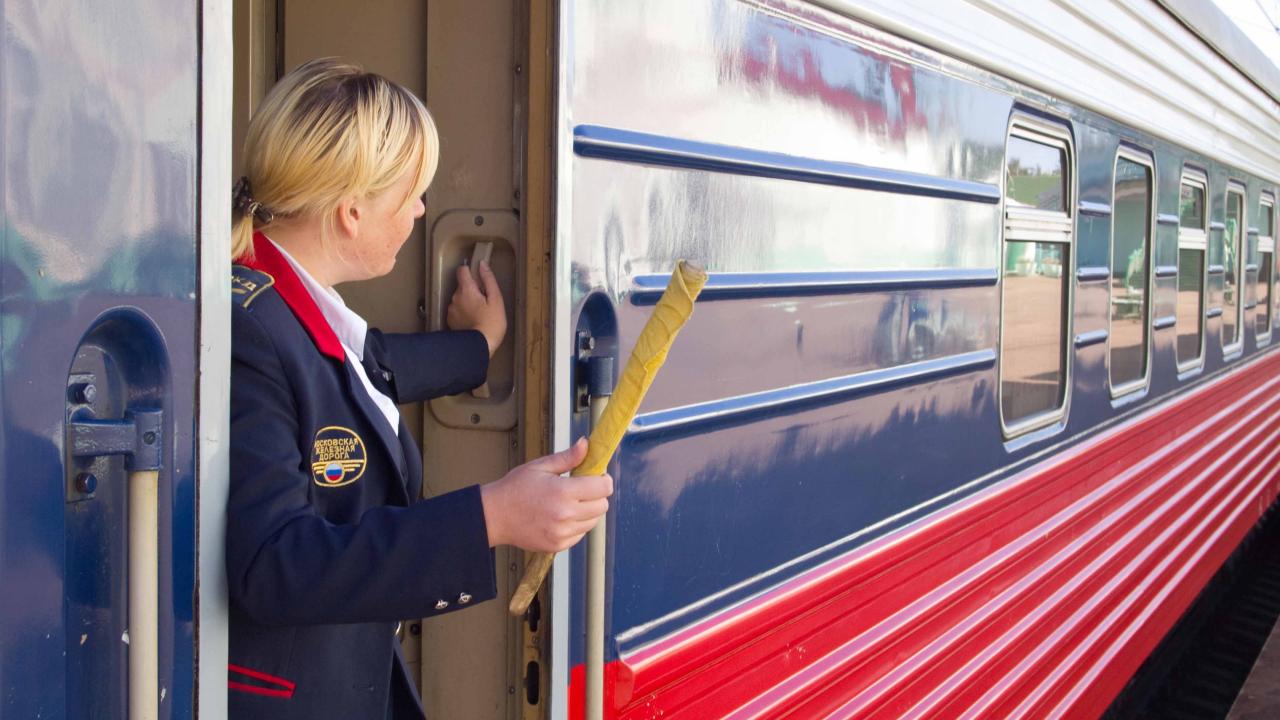 Railway conductors and brakemen/women